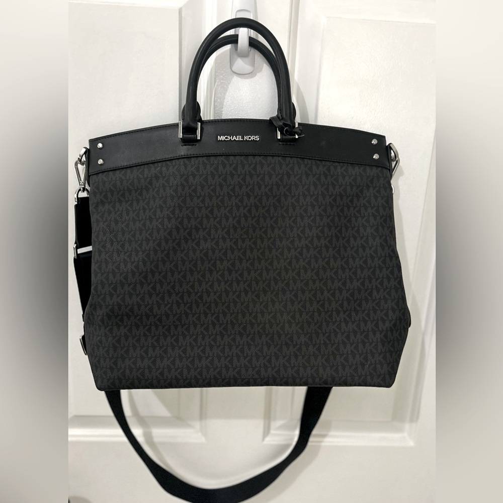 Michael Kors Women Jet Set Black Logo large Monogram Tote